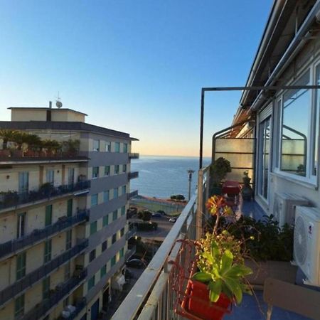 Alta Quota Relax On The Sea Bed and Breakfast Σαλέρνο Δωμάτιο φωτογραφία