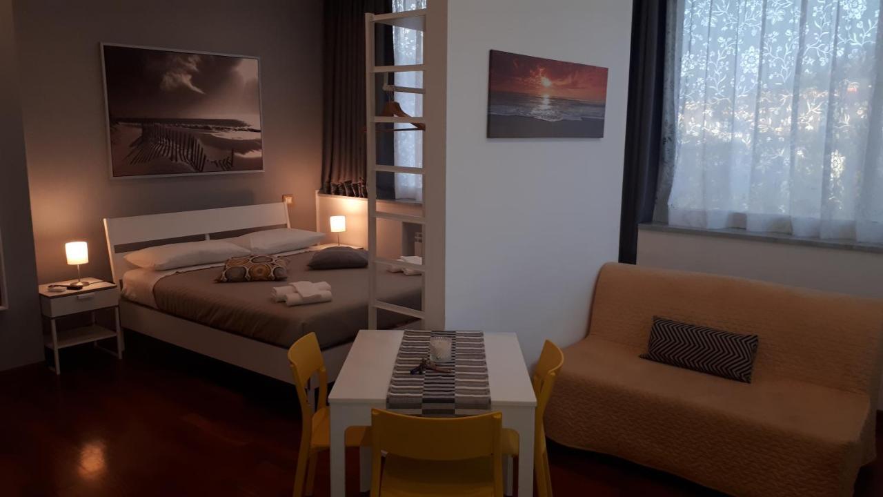 Alta Quota Relax On The Sea Bed and Breakfast Σαλέρνο Εξωτερικό φωτογραφία